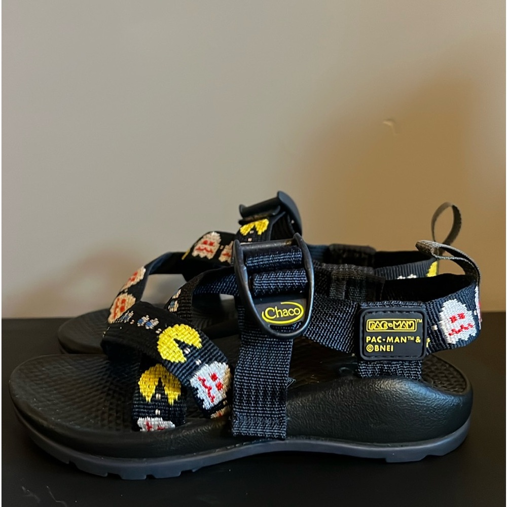 Kids “Chaco” Pac-Man Sandals! Size 11. Worn Once!